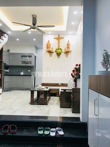 NAM TỪ LIÊM - Ô TÔ ĐỖ CỬA - NỘI THẤT FULL- 6.66TỶ(thương lượng mạnh)