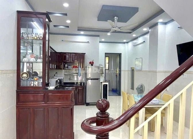 Kẹt tiền rồi nên phải bán nhà ngay Chợ Đầu Mối Hóc Môn, dt 72m2, 720tr
