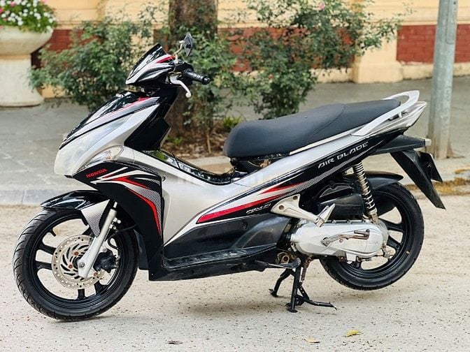 HONDA AIR BLADE 110Fi BIỂN HÀ NỘI CHÍNH CHỦ MÁY NGON