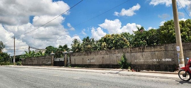 3428m2 đất thổ thị trấn Đức Hòa giá 41,2 tỷ