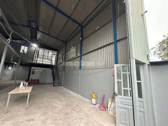 Kho 310m² Quận 2  – Giao thông thuận tiện, chứa hàng và sản xuất nhẹ!