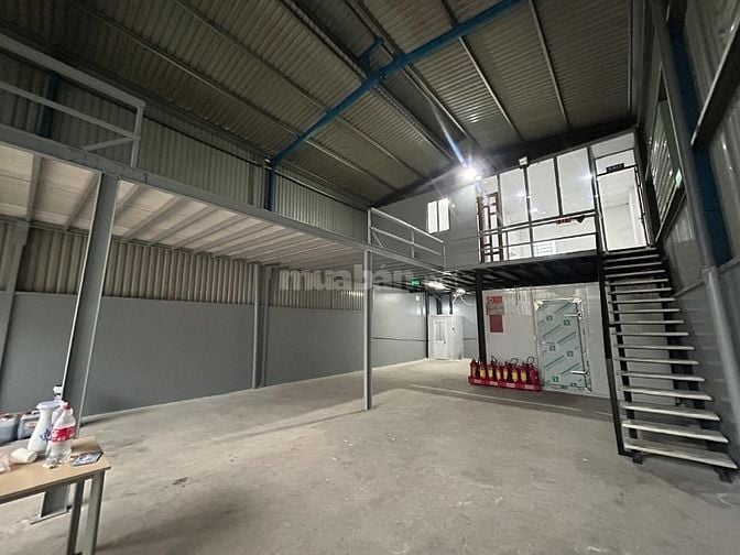 Kho 310m² Quận 2  – Giao thông thuận tiện, chứa hàng và sản xuất nhẹ!