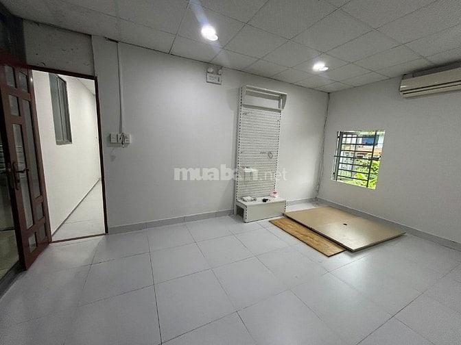 Kho 310m² Quận 2  – Giao thông thuận tiện, chứa hàng và sản xuất nhẹ!