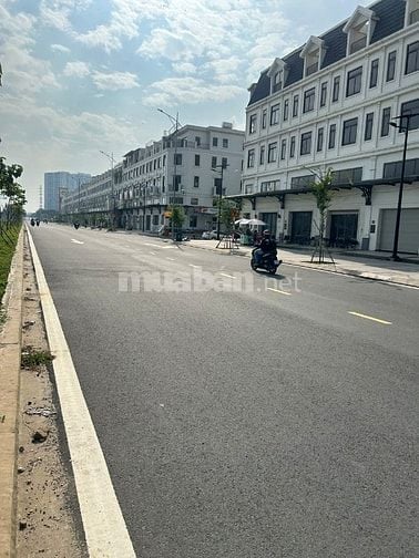 Kho 310m² Quận 2  – Giao thông thuận tiện, chứa hàng và sản xuất nhẹ!