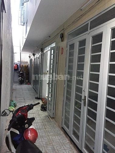 BÁN GẤP nhà dẫy trọ phạm thế hiển F7Q8 thu nhập 15tr/thag dt đất 104m2