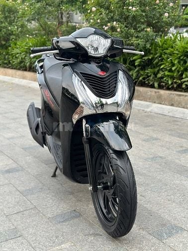 Cần Bán SH 150 Khoá Smartkey 2016 màu đen Biển Vip
