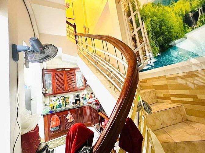 Siêu phẩm Chính Kinh cách phố 10m DT44m2 xây 4 tầng giá 10.95 ty