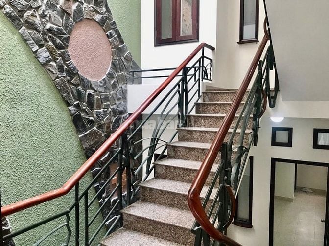 Cho thuê nhà đường Nguyễn Hữu Cảnh