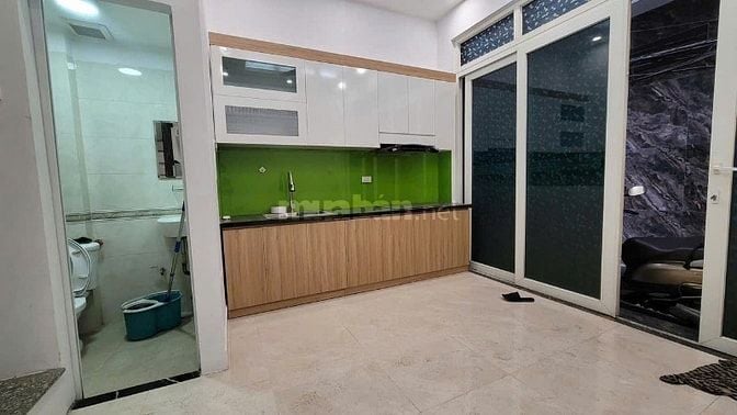 Cho thuê nhà 5 tầng full nội thất
