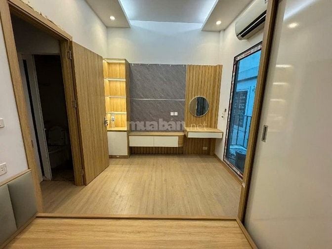 Cho thuê nhà 5 tầng full nội thất