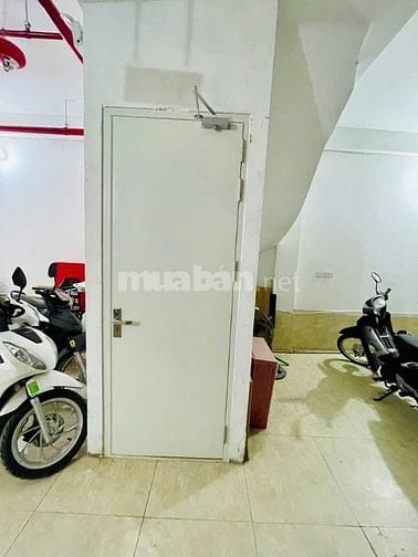 KHU VIP ĐỐNG ĐA, GẦN CHỢ, GẦN Ô TÔ, 6 TẦNG, THANG MÁY, 20 PHÒNG