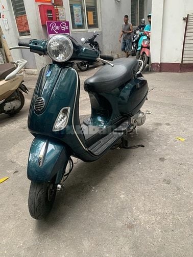 Cần bán xe Piaggio LX 125cc màu xanh biển 29-S4, xe hình thức đẹp