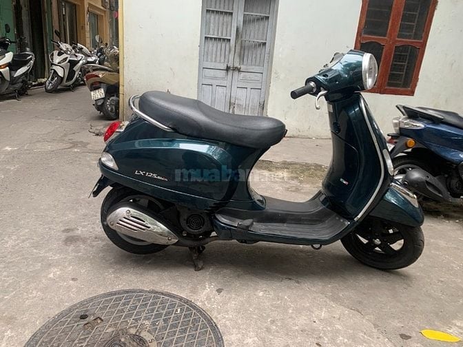 Cần bán xe Piaggio LX 125cc màu xanh biển 29-S4, xe hình thức đẹp