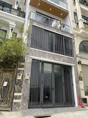 Bán gấp nhà Q5 do chủ đang cần tiền gấp !!! Giá 3ty150 gần trung tâm