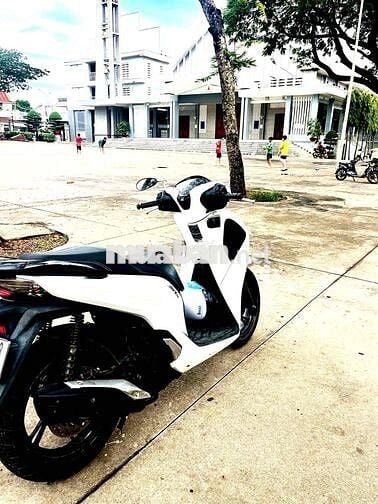SH 125 2017 CẦN ĐỂ LẠI CHO ANH EM ĐAM MÊ