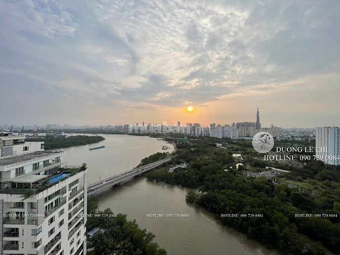 Bán căn hộ Duplex 4 phòng ngủ Đảo Kim Cương, 310 m2, view sông, Q.1