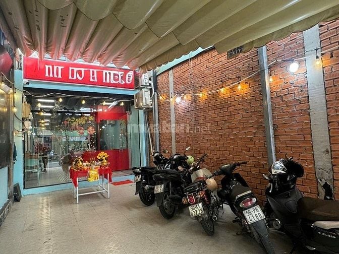 Sang nhượng quán mì trung tâm quận 7
