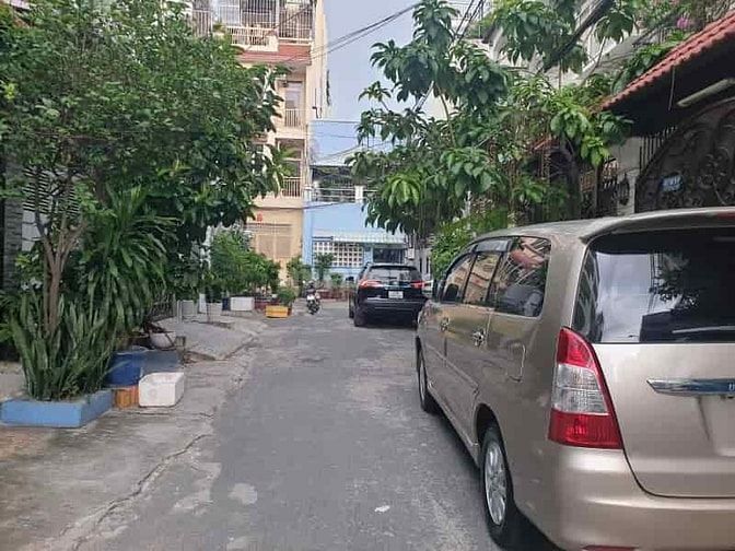 Bán nhà HXH 6m Cách Mạng Tháng 8 P.10, Q.3 (DT:4x15) 3 lầu vuông vức