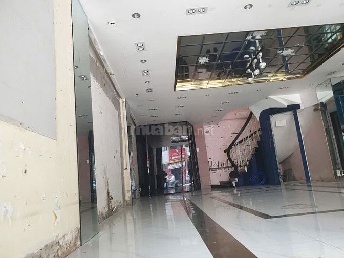 Cho thuê nhà mặt tiền kinh doanh đường Nguyễn Trãi, PHường 7, Quận 5