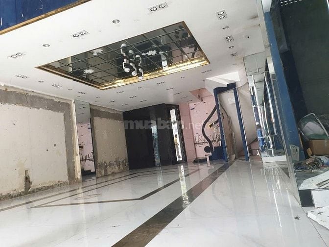 Cho thuê nhà mặt tiền kinh doanh đường Nguyễn Trãi, PHường 7, Quận 5