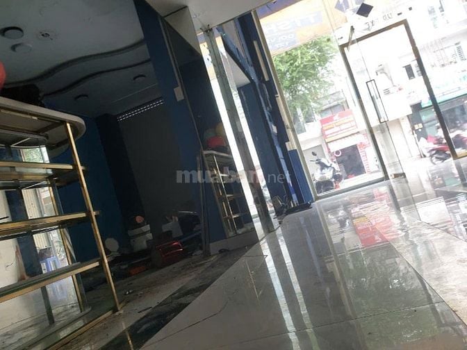Cho thuê nhà mặt tiền kinh doanh đường Nguyễn Trãi, PHường 7, Quận 5