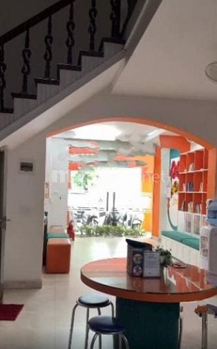  Chính chủ cho thuê nhà Biệt Thự lô góc Địa chỉ: Hoàng Ngân-Trung Hoà-
