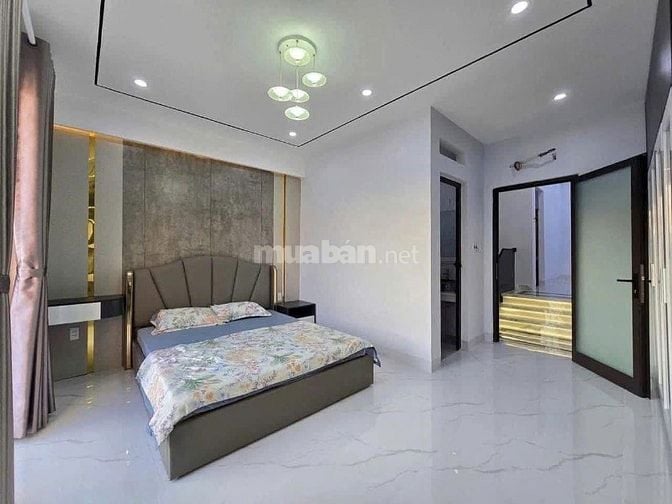 Chính chủ bán nhà An Dương Vương, Q.8 giá 2Tỷ650 DT: 70m2 hẻm 8m oto