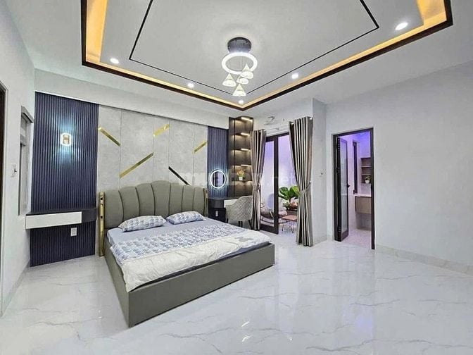 Chính chủ bán nhà An Dương Vương, Q.8 giá 2Tỷ650 DT: 70m2 hẻm 8m oto