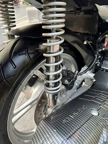 Cần bán SH 125 CBS cuối 2024 màu đen siêu mới