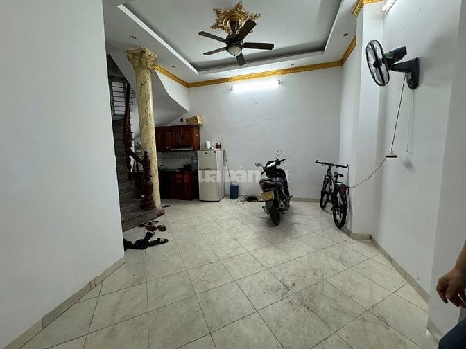 Bán nhà DT 40m x5T ngõ thông căn góc thoáng kinh doanh ngõ Linh Quang