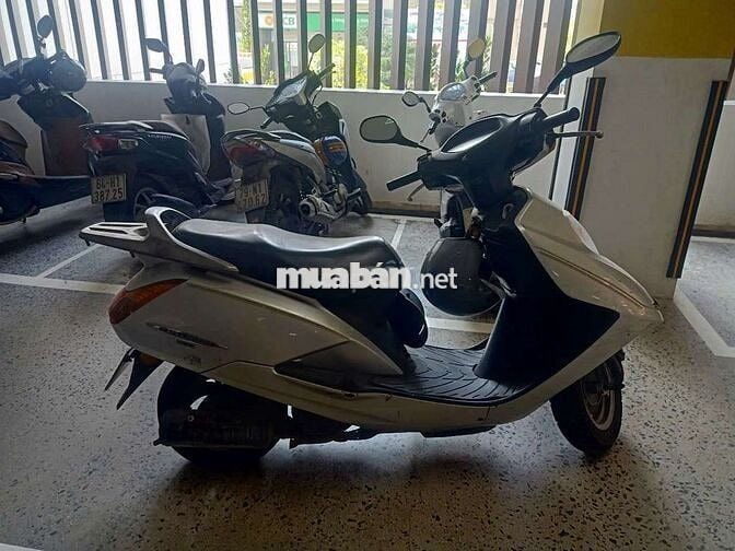 Thừa xe nên bán rẻ cho ai cần