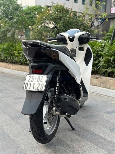 Cần bán Siêu phẩm SH 150 CBS 2019 chạy chuẩn mấy nghìn km