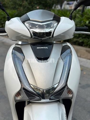 Cần bán Siêu phẩm SH 150 CBS 2019 chạy chuẩn mấy nghìn km