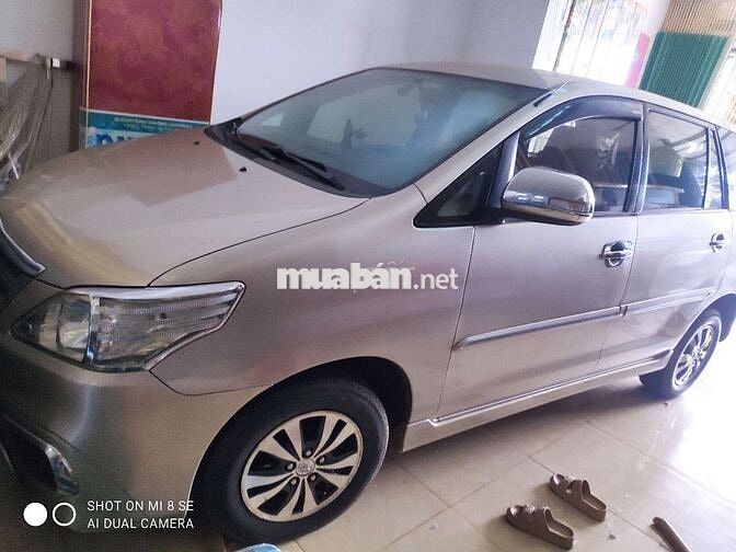 Toyota Innova 2015 2.0E - 88000 km