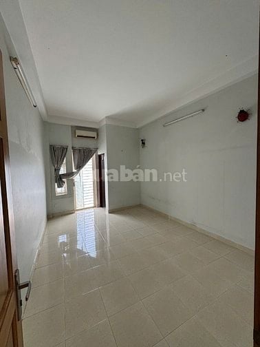 Cho thuê nhà trung tâm – sát Phan Xích Long – diện tích sàn 87m² 