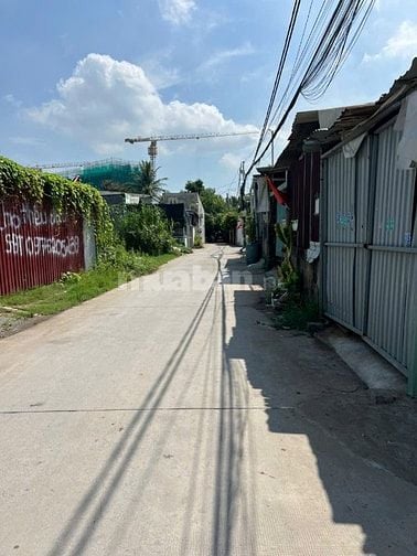 Cho thuê nhà nguyên căn đường số 4 - Lò Lu, P. Trường Thạnh Q.9