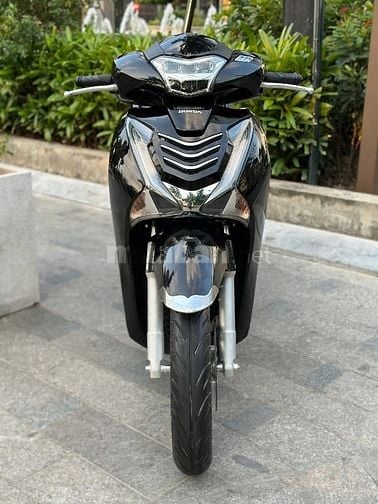 Cần Bán SH 150 ABS cuối 2017 màu đen cực chất lượng.