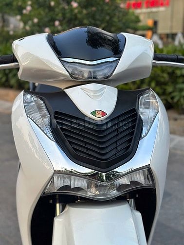 Cần bán SH Việt 125 ABS 2022 màu trắng biển Hà Nội cực đẹp