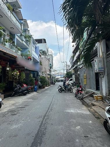 Mặt tiền đường 7m thông 186m2(8x24m) 2 tầng Lê Đình Cẩn, Tân Tạo, BT