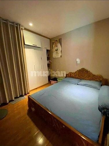 Chung cư 10A Trần Nhật Duật, Quận 1: 70m2, 2p ngủ, NT, 12tr/th, NT