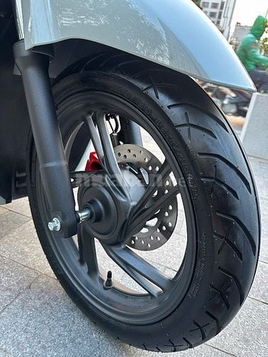 Cần bán Siêu phẩm mới keng SH 160 ABS 2025 xám xi măng-800km
