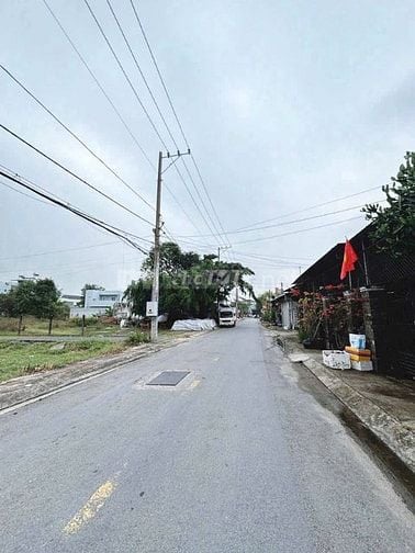 💥SIÊU PHẨM !! BÁN NGAY LÔ ĐẤT MT ĐƯỜNG 200M2, TT CỦ CHI,SHR GIÁ 910TR