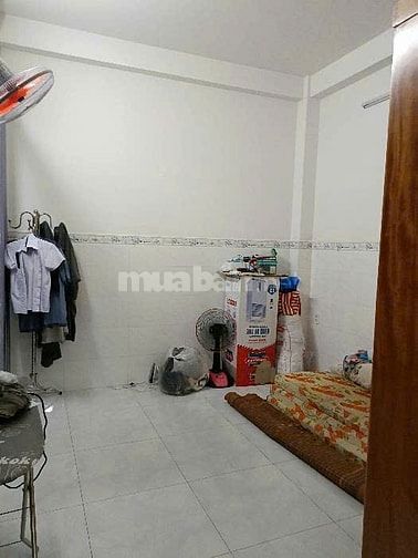 Bán nhà đường Bình Trị Đông, HXH, xe tải bốc hàng. Dt: 4.2x13m, 3 tầng