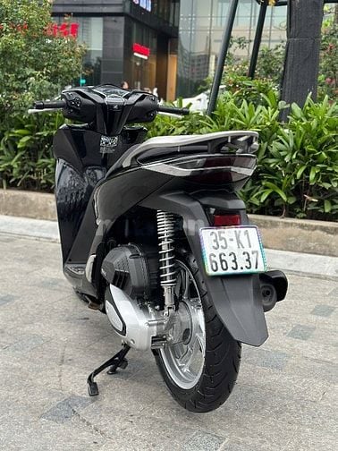Cần bán SH 125 CBS cuối 2024 màu Đen siêu mới cực đẹp