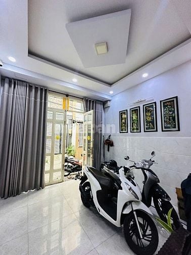 Bán nhà 4 tầng 870/54/10 Lạc Long Quân, P.8, Q.Tân Bình