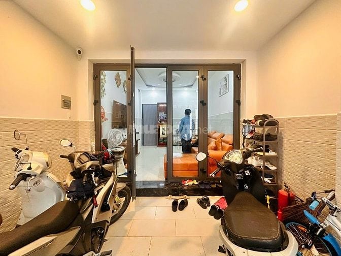 Bán Nhà riêng 40.2m2, 3,5x11,5 tại Huỳnh Văn Bánh, p 13, Phú Nh