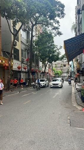 TIN ĐƯỢC KHÔNG😮200m sân +50M² 3TẦNG – HƠN 10TỶ - ngã tư QuangTrung HĐ