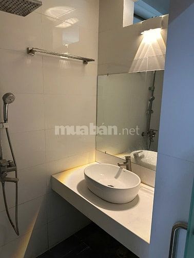 Bán căn hộ tập thể T3 DT 75m thoáng, đẹp ngõ ôtô phố Hoàng Ngọc Phách