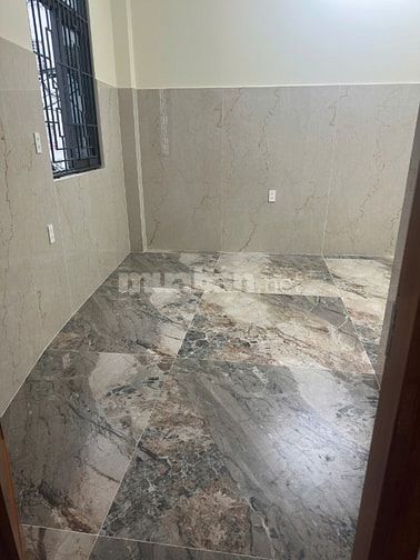 Chính chủ cho thuê nhà mới xây 3 lầu đường Lạc Long Quân p8 q Tân bình
