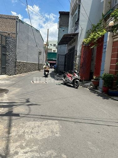 Chính chủ cho thuê nhà mới xây 3 lầu đường Lạc Long Quân p8 q Tân bình